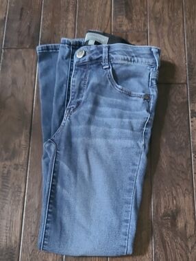 Wit & Wisdom Skinny Ankle Jeans